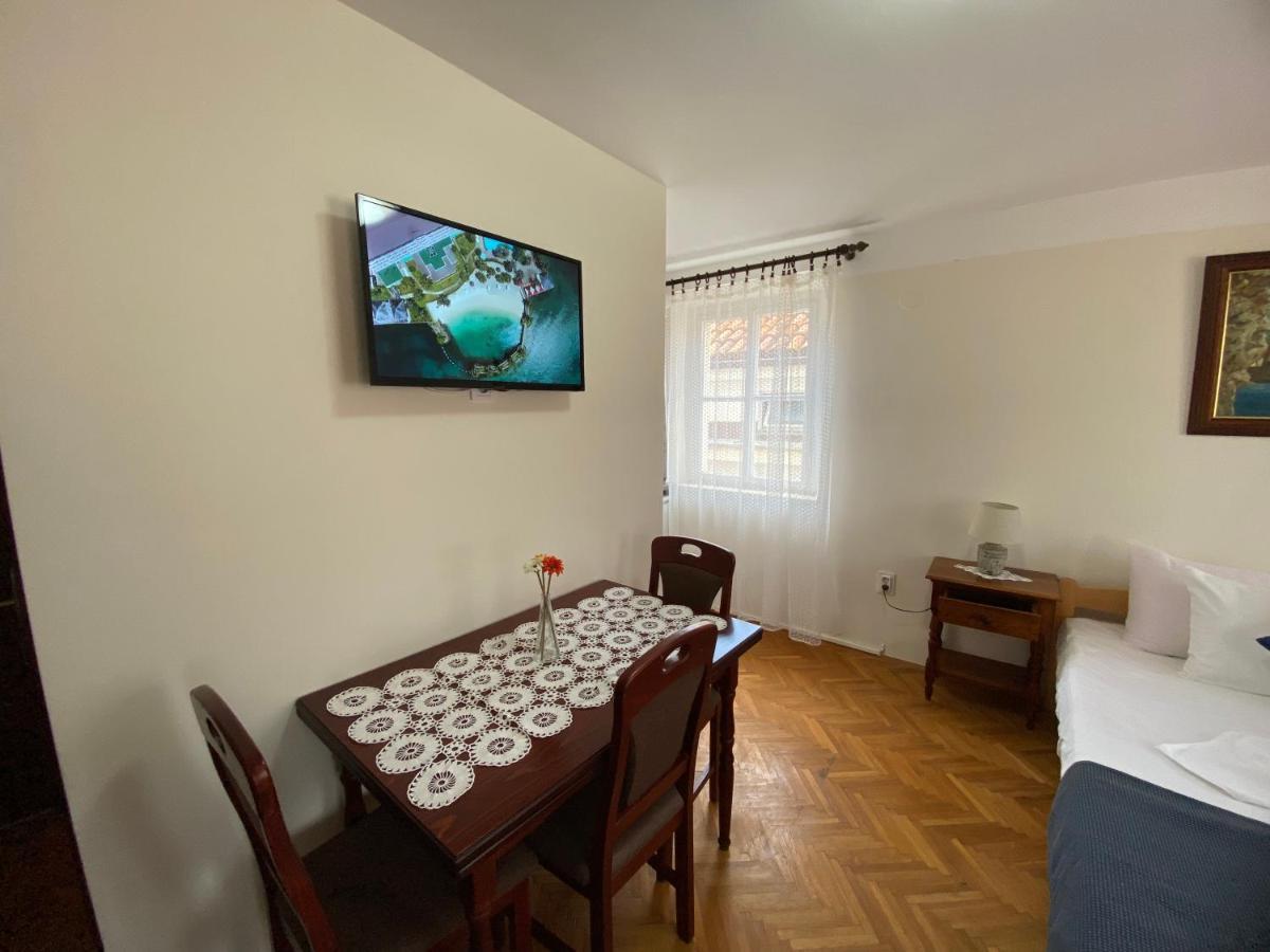 Beatrix Suites Budva Exterior foto
