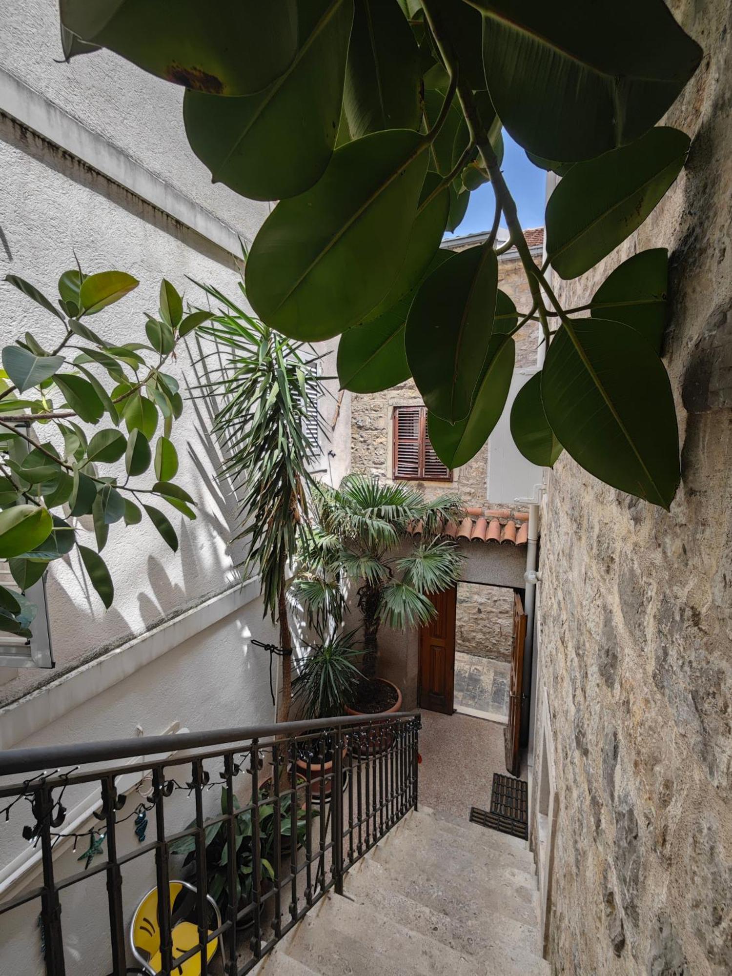 Beatrix Suites Budva Exterior foto