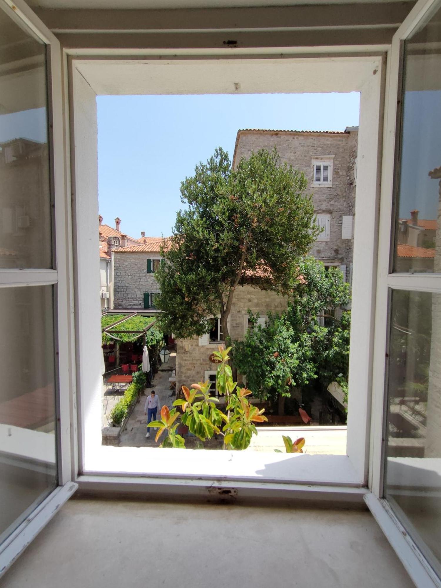Beatrix Suites Budva Exterior foto